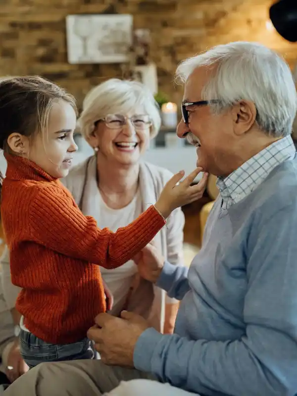 grand-parents-with-kid grand-parents-with-kid